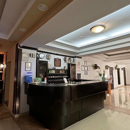 Shanyrak Hotel Temirtau Exterior foto