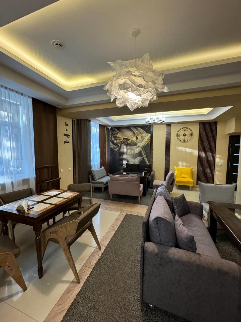 Shanyrak Hotel Temirtau Exterior foto